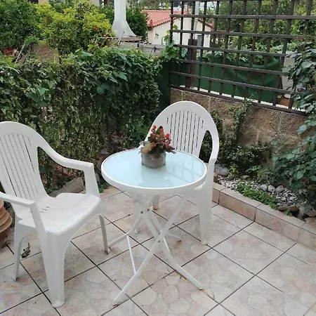Parc de vacanță Mandarin Grove Alyanoe
